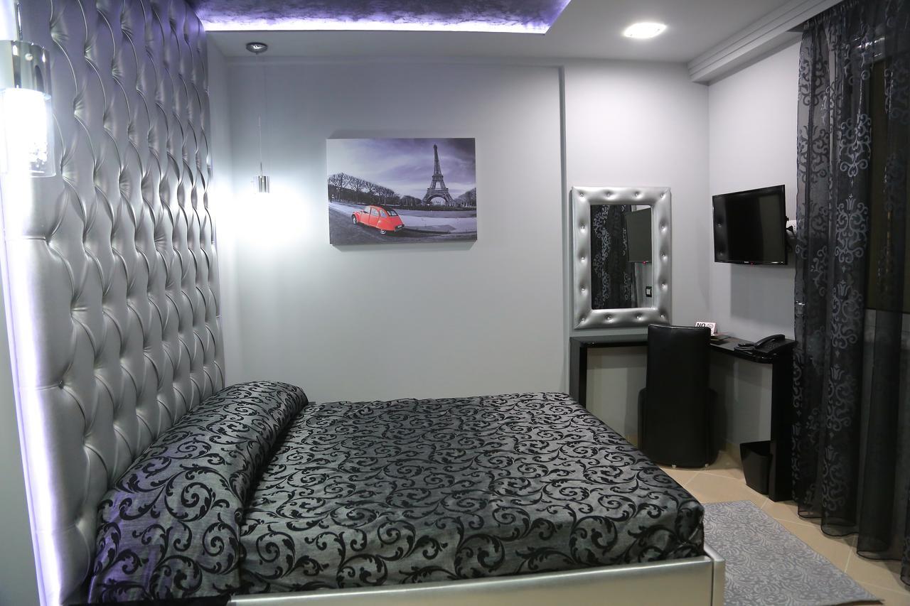 Nomelia Residence B&B Vlorë Екстериор снимка