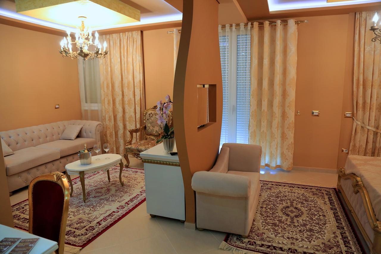 Nomelia Residence B&B Vlorë Екстериор снимка