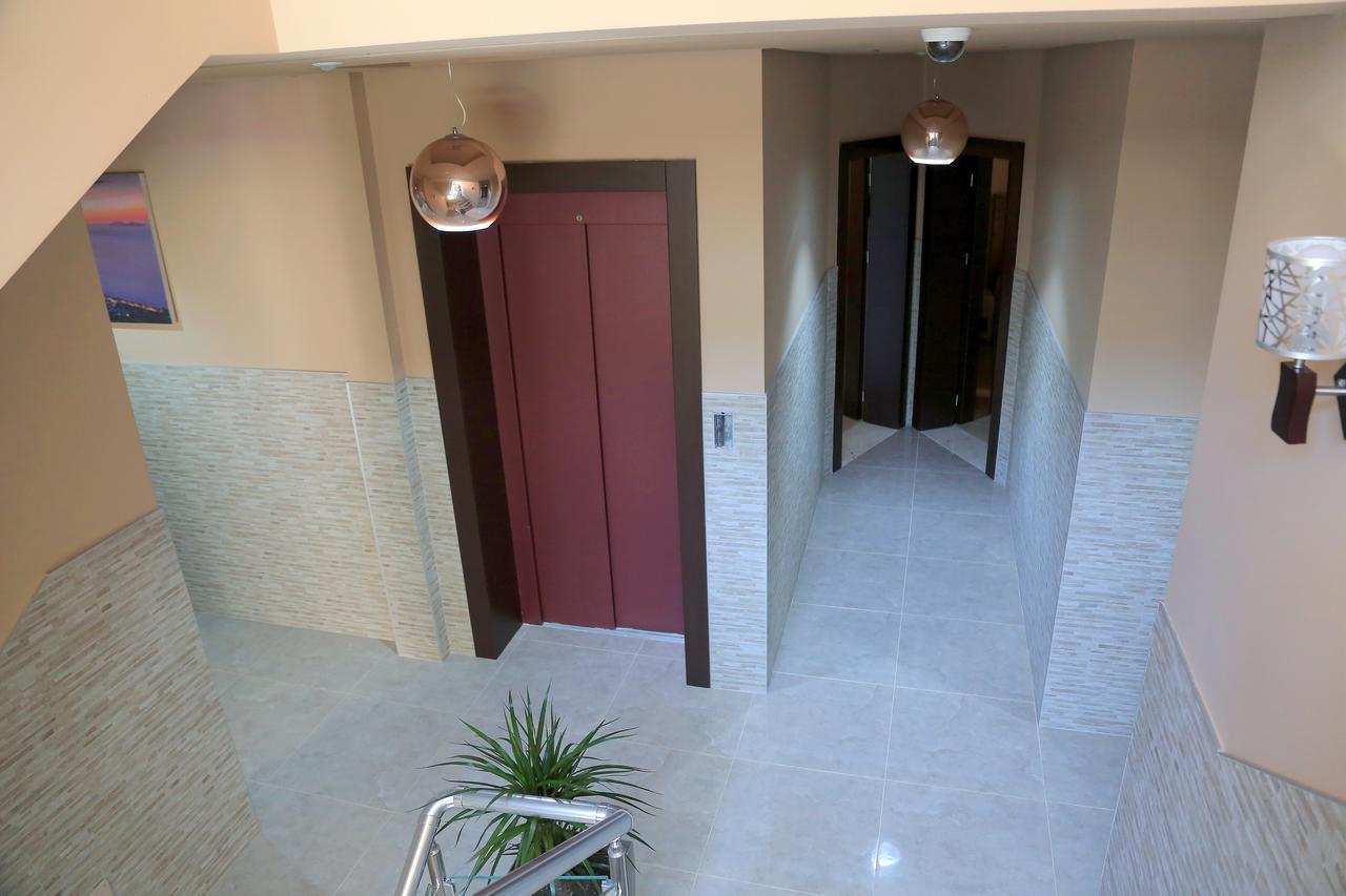 Nomelia Residence B&B Vlorë Екстериор снимка