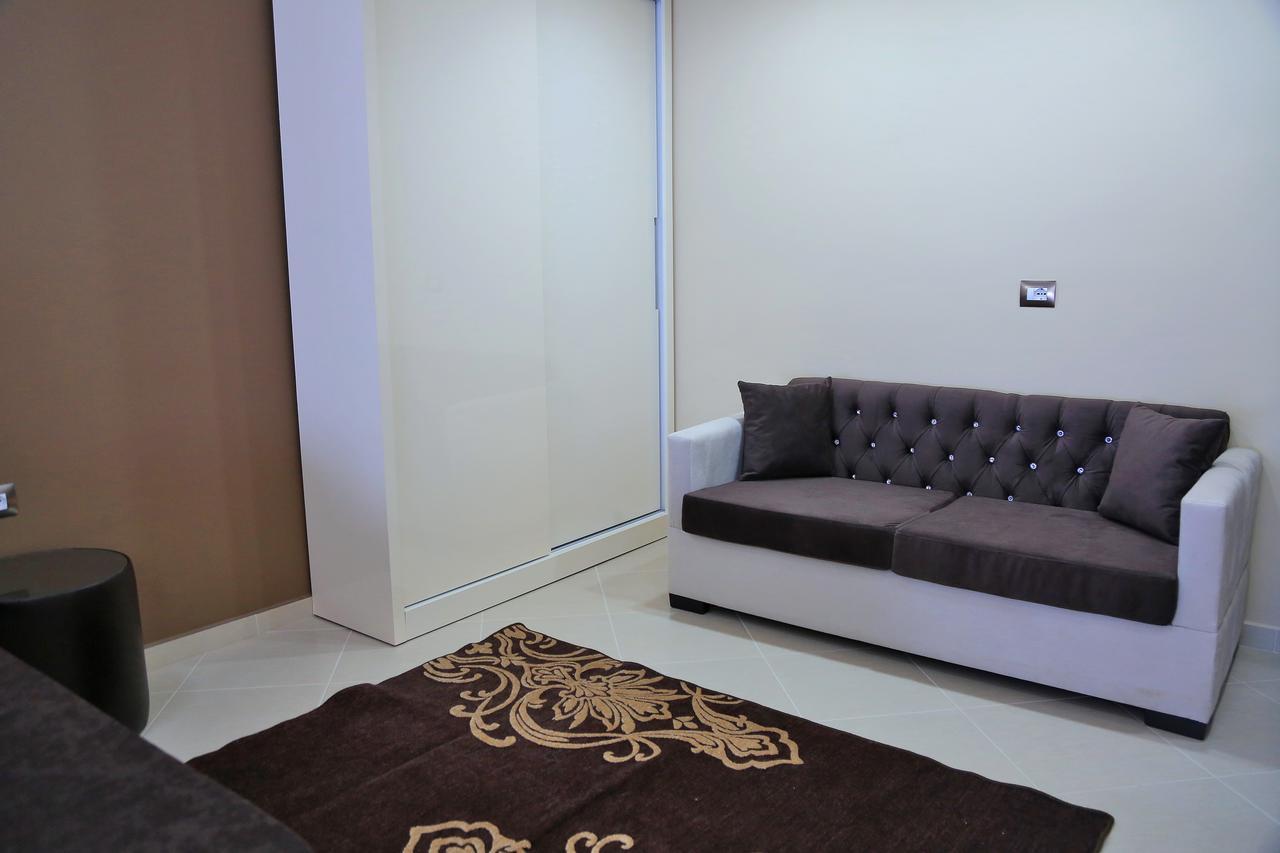 Nomelia Residence B&B Vlorë Екстериор снимка